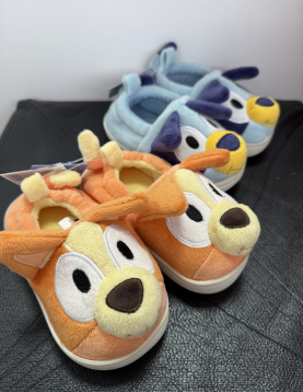 Pantufas da Bluey/Bingo 2300006984