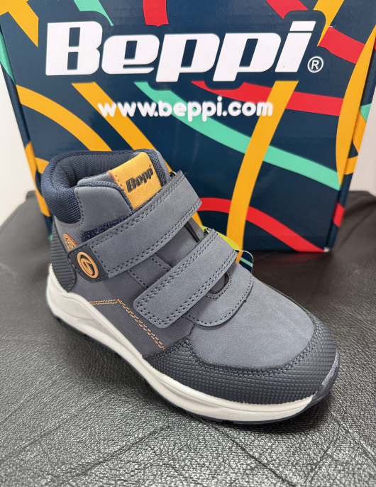 Bota desportiva 2209641