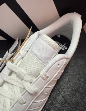 Sapatilha ADIDAS  HP6012