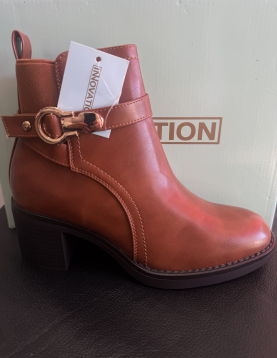 Botin com salto INNOVATION HT4601