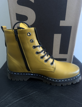 Bota estilo militar SOFIE 04