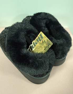 Pantufa com brilhos BEPPI 2214460