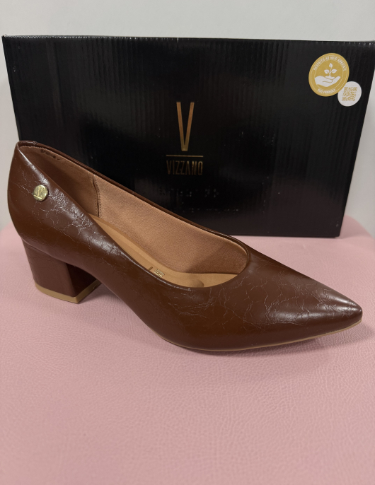 Sapato de verniz VIZZANO 96685