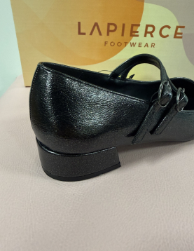 Sapato com fivelas Lapierce XP23