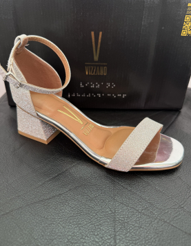 Sandália Vizzano   00041